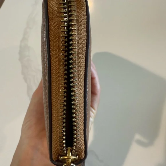 Tory Burch Brown Leather Wallet - Picture 5 of 8